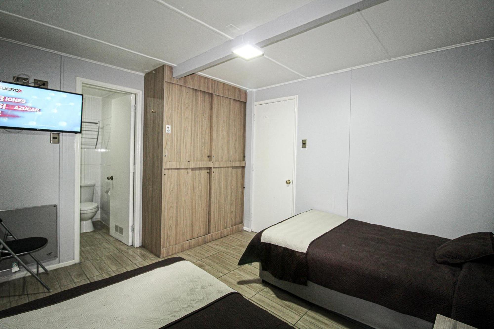 Juku Hostal Calama Exteriör bild
